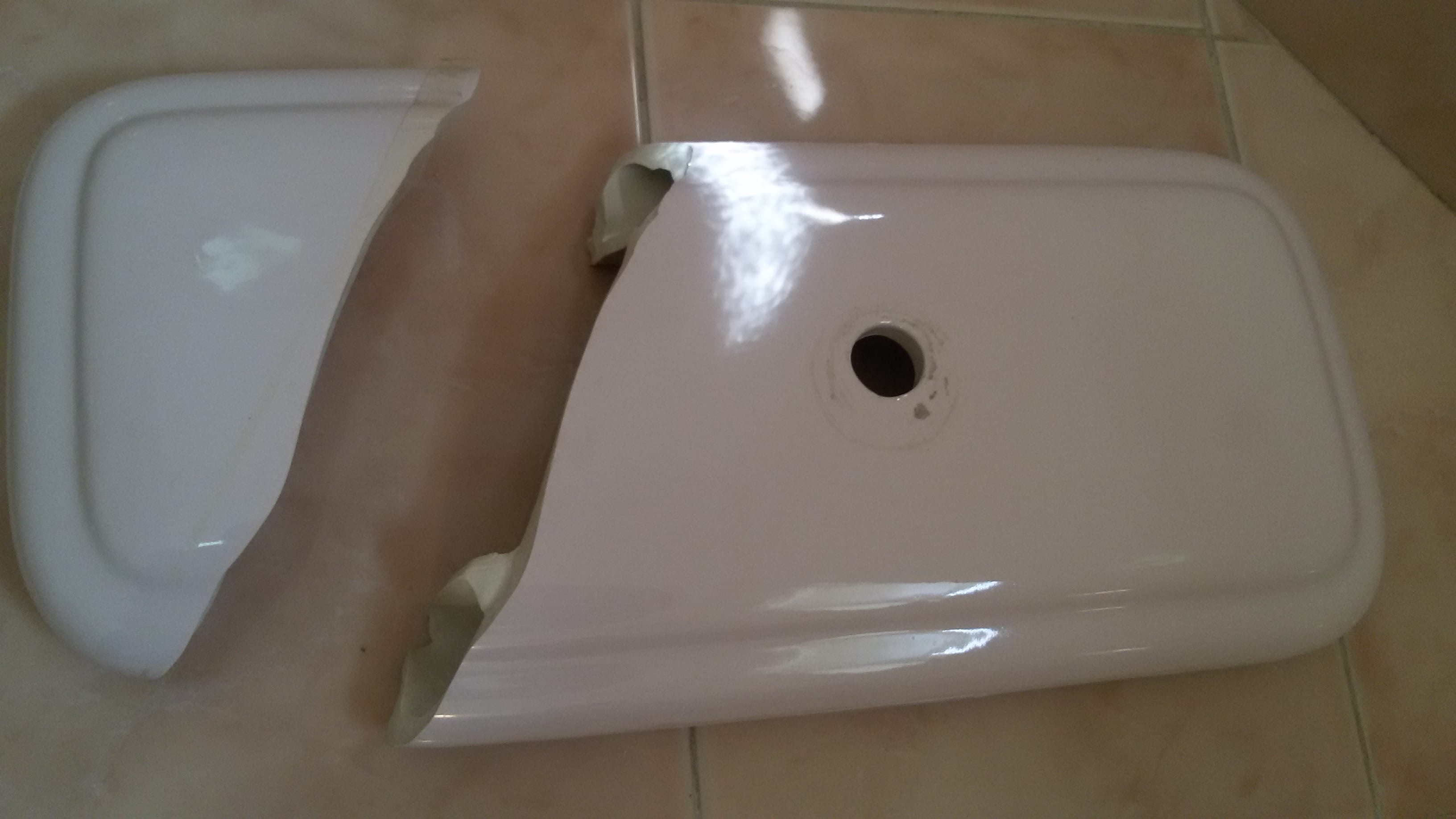 اصلاح بانيوهات وجاكوزي ومجلي مطبخ ومغسلة ومرحاض وشاور والسيراميك ودهان ثلاجات
لا تنسَ أنك شاهدت هذا الإعلان في عنكبوت...