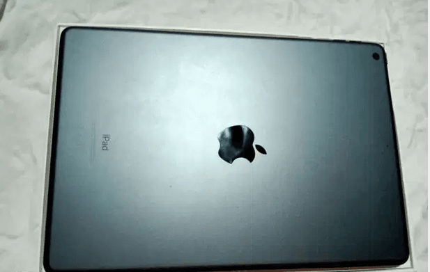 Ipad8 ايباد الجيل الثامن ذاكره 128كسر زيرو