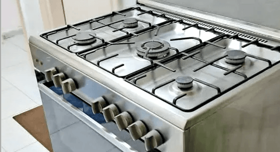 فرن بوش للبيع بحالة جيدة جدا