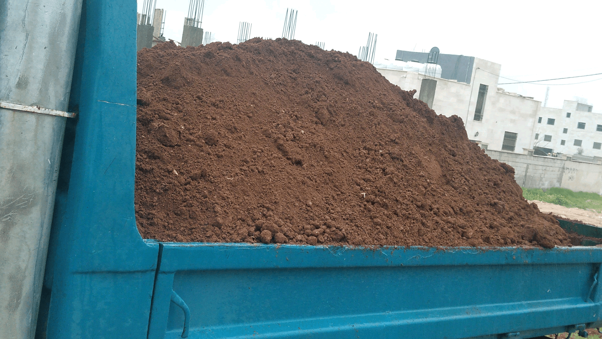 تراب+احمر+زراعي+داخل+مناطق+عمان+0788441130